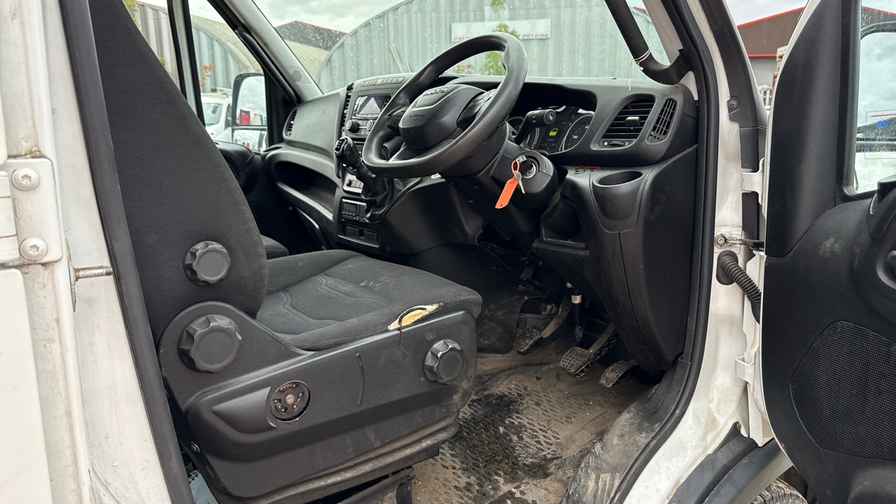 IVECO DAILY 65-180 - Truk jungkit: gambar 5 IVECO DAILY 65-180 - Truk jungkit: gambar 5