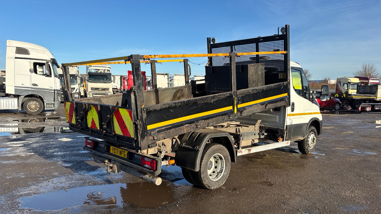 IVECO DAILY 72-180 - Truk jungkit: gambar 4 IVECO DAILY 72-180 - Truk jungkit: gambar 4