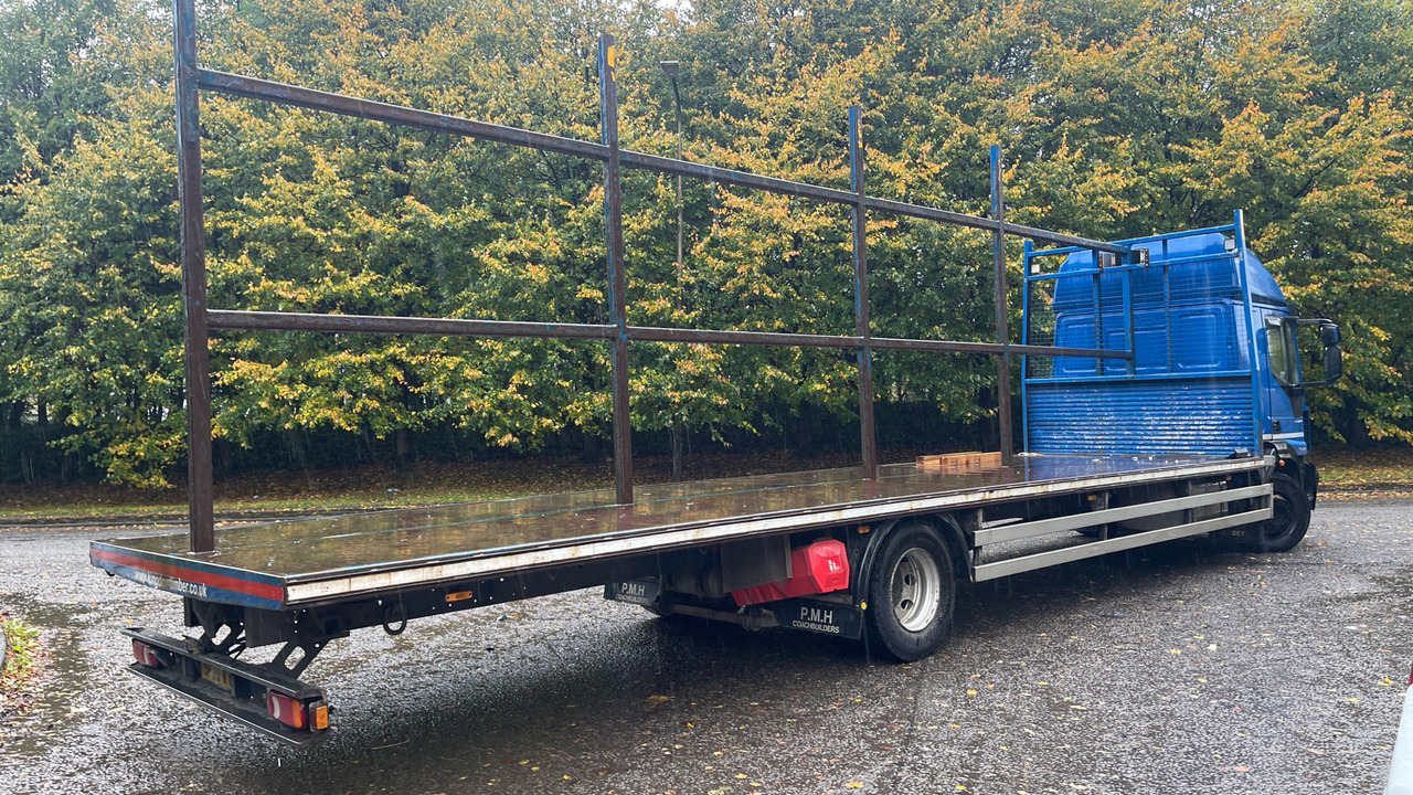 IVECO EUROCARGO  160-280 - Truk flatbed: gambar 4 IVECO EUROCARGO  160-280 - Truk flatbed: gambar 4