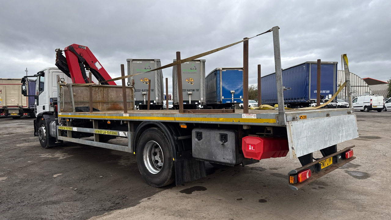 IVECO EUROCARGO 180E25 - Truk flatbed, Truk derek: gambar 3 IVECO EUROCARGO 180E25 - Truk flatbed, Truk derek: gambar 3