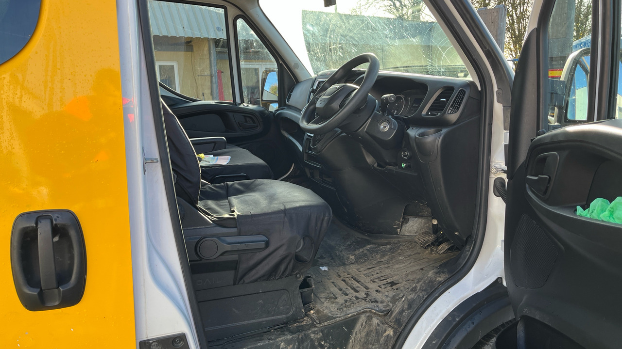 Iveco Daily 35-140 - Van kombi: gambar 5 Iveco Daily 35-140 - Van kombi: gambar 5