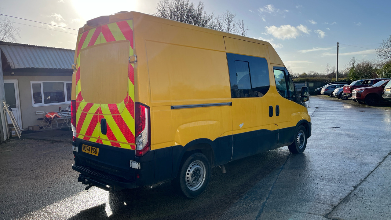 Iveco Daily 35-140 - Van kombi: gambar 4 Iveco Daily 35-140 - Van kombi: gambar 4