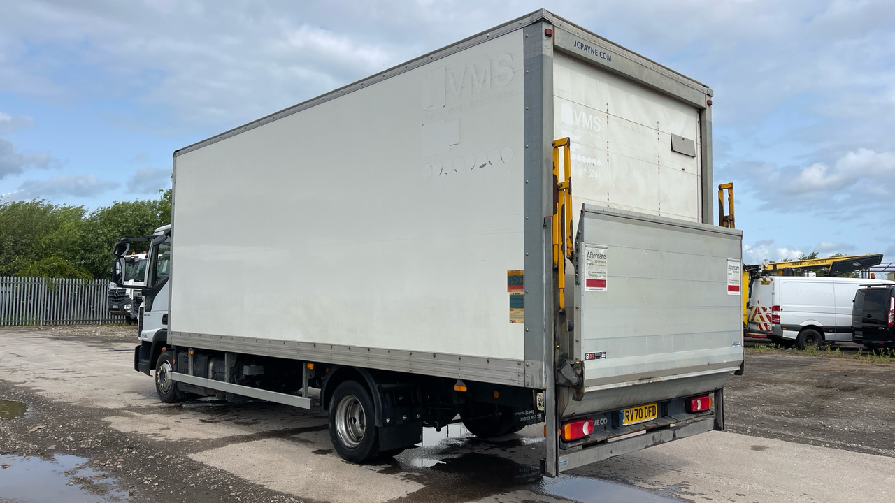 Iveco Eurocargo 75-160 - Truk box: gambar 3 Iveco Eurocargo 75-160 - Truk box: gambar 3