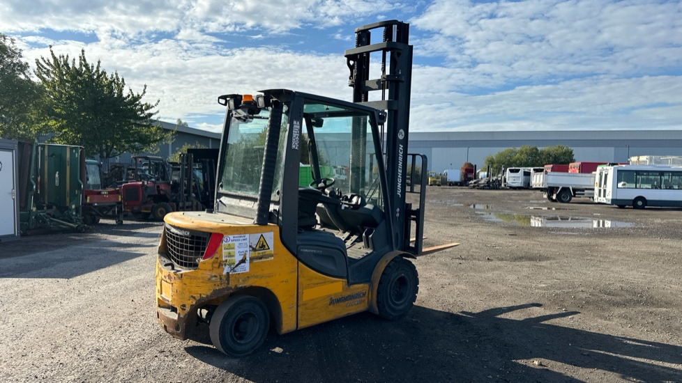 JUNGHEINRICH DFG430S - Forklift diesel: gambar 4 JUNGHEINRICH DFG430S - Forklift diesel: gambar 4