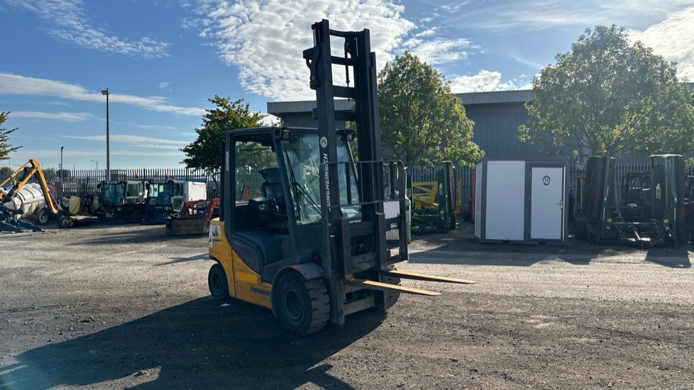 JUNGHEINRICH DFG430S - Forklift diesel: gambar 1 JUNGHEINRICH DFG430S - Forklift diesel: gambar 1