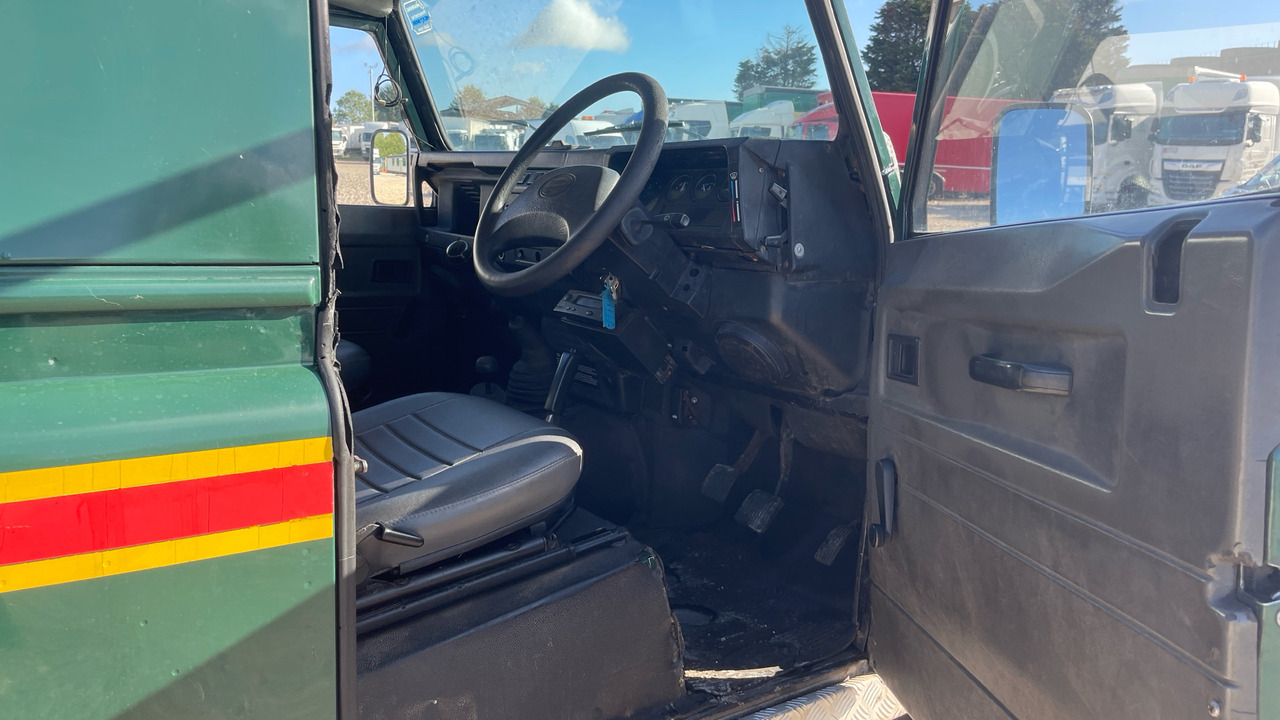 LAND ROVER DEFENDER 110 HARD-TOP - Mobil: gambar 5 LAND ROVER DEFENDER 110 HARD-TOP - Mobil: gambar 5