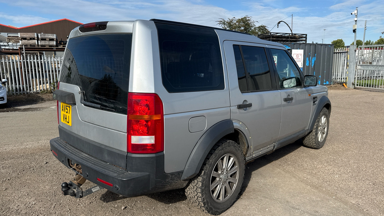 LAND ROVER DISCOVERY 2.7 TDV6 SE - Mobil SUV: gambar 4 LAND ROVER DISCOVERY 2.7 TDV6 SE - Mobil SUV: gambar 4
