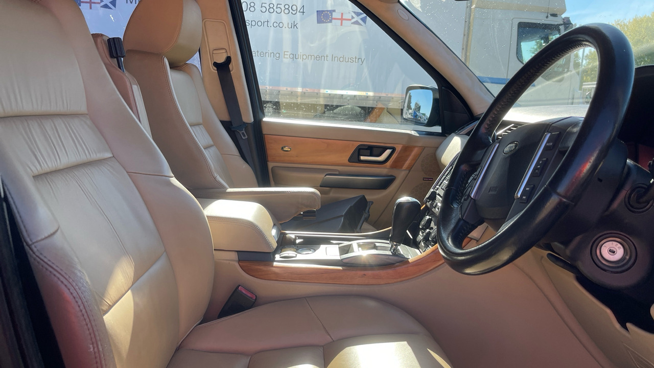 LAND ROVER RANGE ROVER SPORT 2.7 V6 HSE - Station wagon: gambar 5 LAND ROVER RANGE ROVER SPORT 2.7 V6 HSE - Station wagon: gambar 5