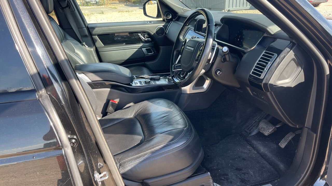 Land Rover Range Rover 4.4 SDV8 Autobiography - Mobil SUV: gambar 5 Land Rover Range Rover 4.4 SDV8 Autobiography - Mobil SUV: gambar 5