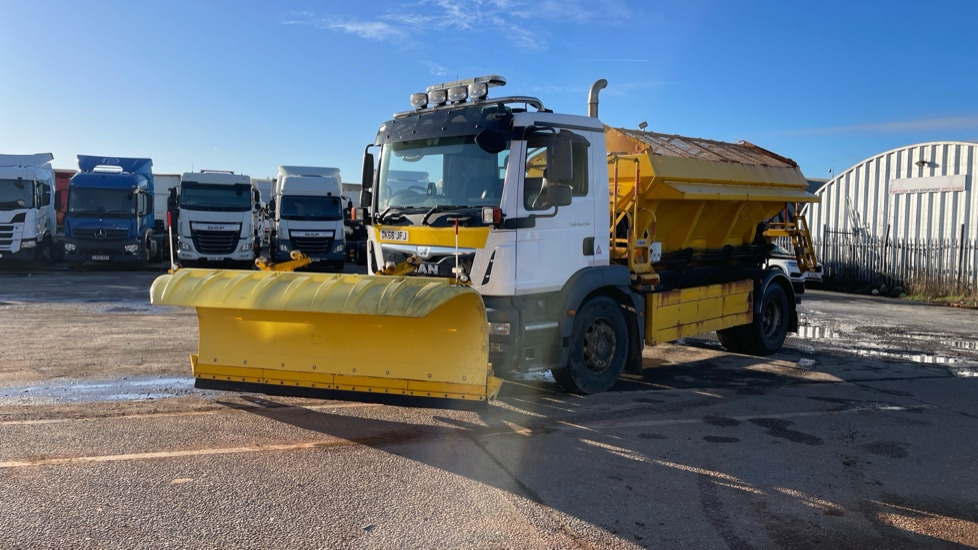 MAN TGM 18.250 EURO 6 - Truk bajak salju: gambar 2 MAN TGM 18.250 EURO 6 - Truk bajak salju: gambar 2