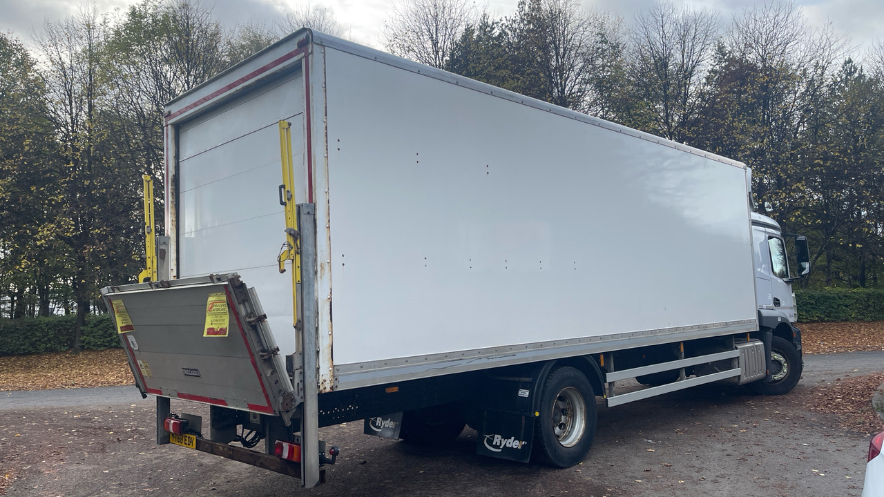 MERCEDES-BENZ ACTROS 1824 - Truk box: gambar 4 MERCEDES-BENZ ACTROS 1824 - Truk box: gambar 4