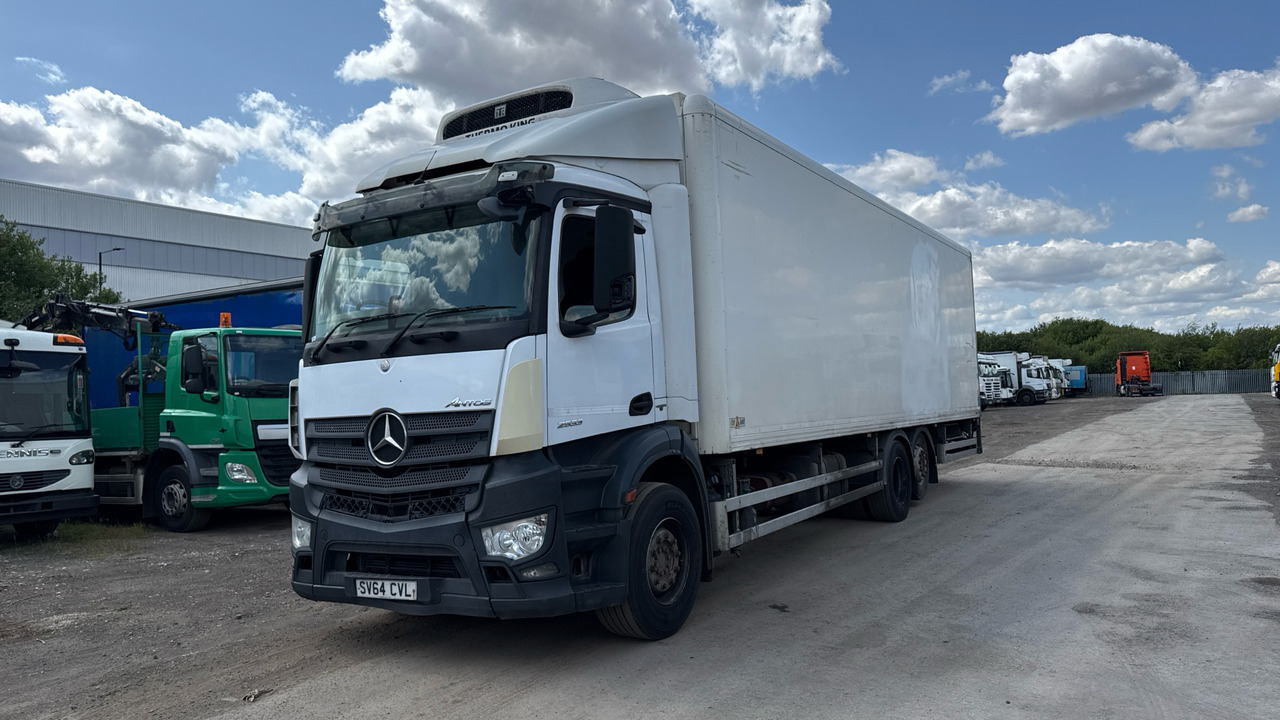 MERCEDES-BENZ ANTOS 2533 - Truk berpendingin: gambar 2 MERCEDES-BENZ ANTOS 2533 - Truk berpendingin: gambar 2