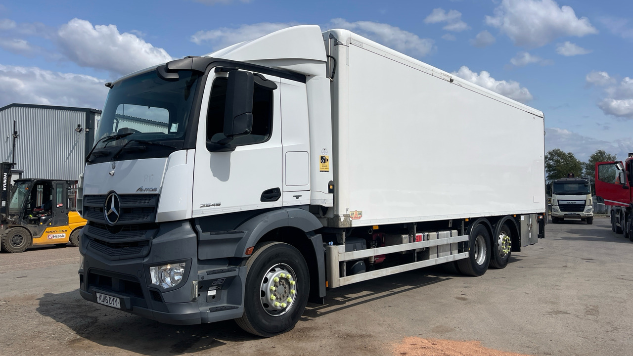 MERCEDES-BENZ ANTOS 2545 - Truk berpendingin: gambar 2 MERCEDES-BENZ ANTOS 2545 - Truk berpendingin: gambar 2