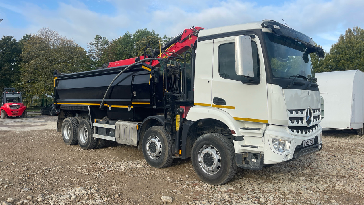 MERCEDES-BENZ AROCS - Truk jungkit, Truk derek: gambar 1 MERCEDES-BENZ AROCS - Truk jungkit, Truk derek: gambar 1