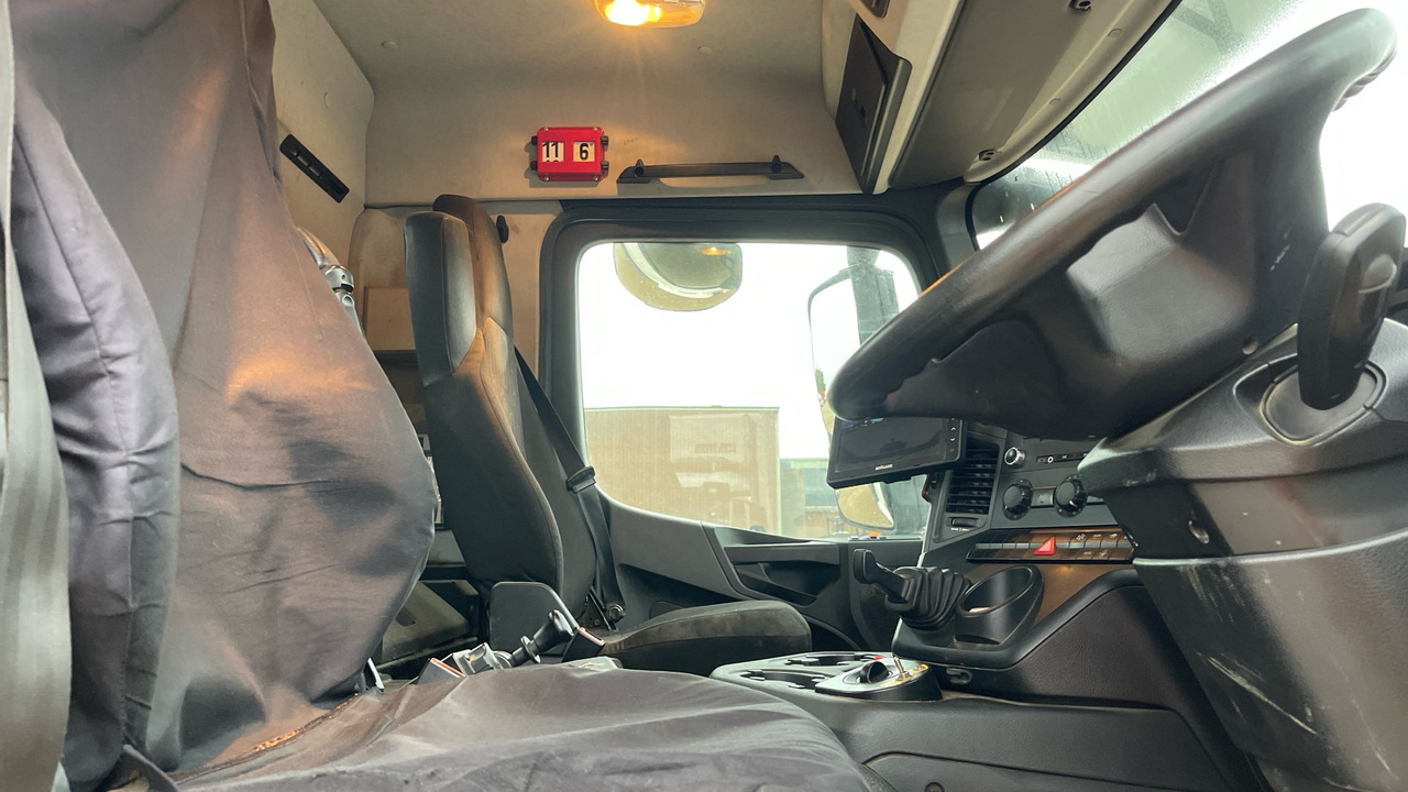 MERCEDES-BENZ AROCS - Truk jungkit, Truk derek: gambar 5 MERCEDES-BENZ AROCS - Truk jungkit, Truk derek: gambar 5