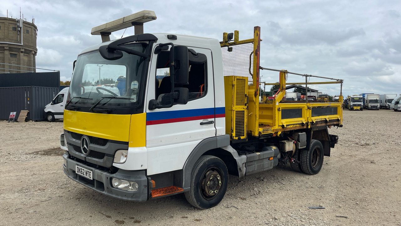 MERCEDES-BENZ ATEGO 816 - Truk jungkit: gambar 2 MERCEDES-BENZ ATEGO 816 - Truk jungkit: gambar 2
