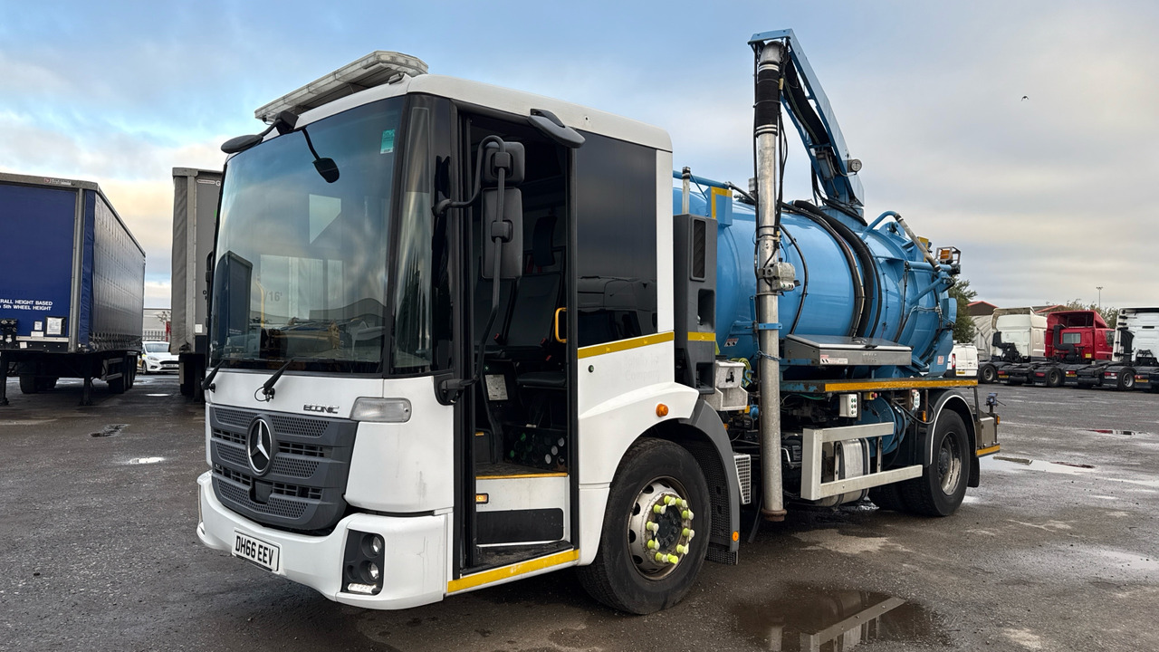 MERCEDES-BENZ ECONIC 1830 - Truk vakum: gambar 2 MERCEDES-BENZ ECONIC 1830 - Truk vakum: gambar 2