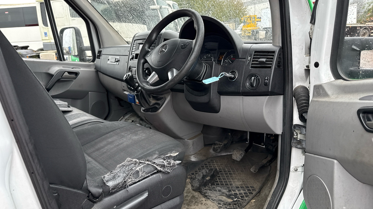 MERCEDES-BENZ SPRINTER 313 CDI - Truk sasis: gambar 5 MERCEDES-BENZ SPRINTER 313 CDI - Truk sasis: gambar 5