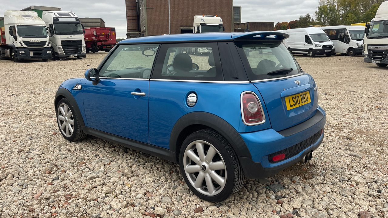 MINI COOPER S 1.6 - Hatchback: gambar 3 MINI COOPER S 1.6 - Hatchback: gambar 3