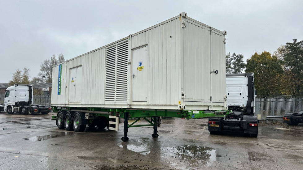 MITSUBISHI / MECC ALTE AKSA 1300KVA - Van flatbed: gambar 1 MITSUBISHI / MECC ALTE AKSA 1300KVA - Van flatbed: gambar 1