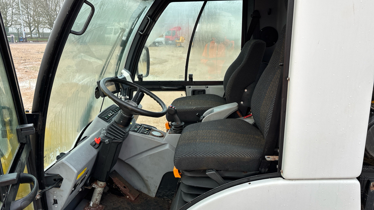 MULTICAR - Truk bajak salju: gambar 5 MULTICAR - Truk bajak salju: gambar 5