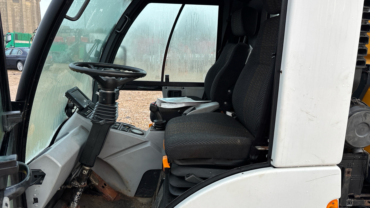 MULTICAR - Truk bajak salju: gambar 5 MULTICAR - Truk bajak salju: gambar 5