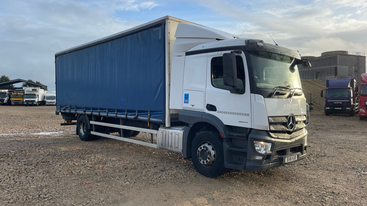 Mercedes-Benz Actros 1824 - Truk dengan terpal samping: gambar 1 Mercedes-Benz Actros 1824 - Truk dengan terpal samping: gambar 1