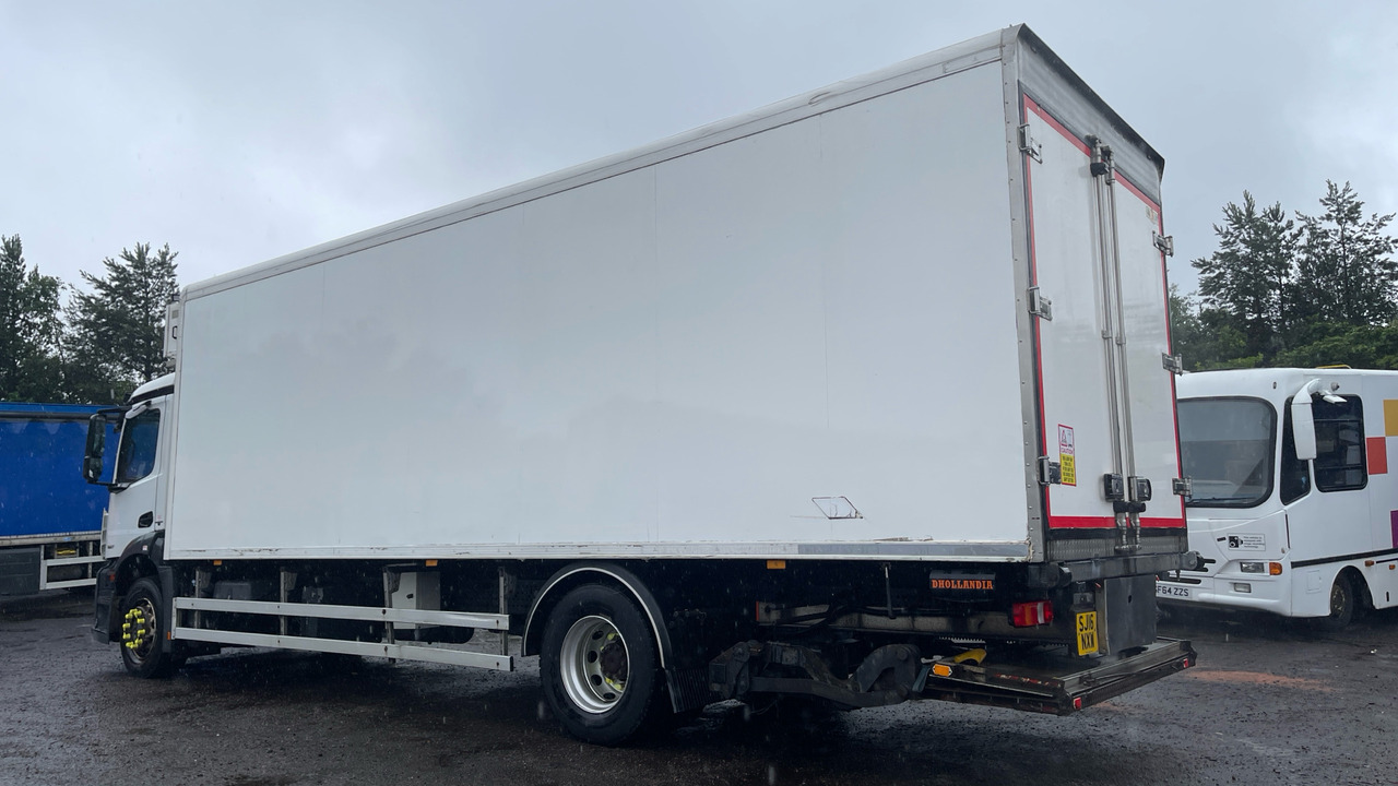 Mercedes-Benz Antos 1827 - Truk berpendingin: gambar 3 Mercedes-Benz Antos 1827 - Truk berpendingin: gambar 3