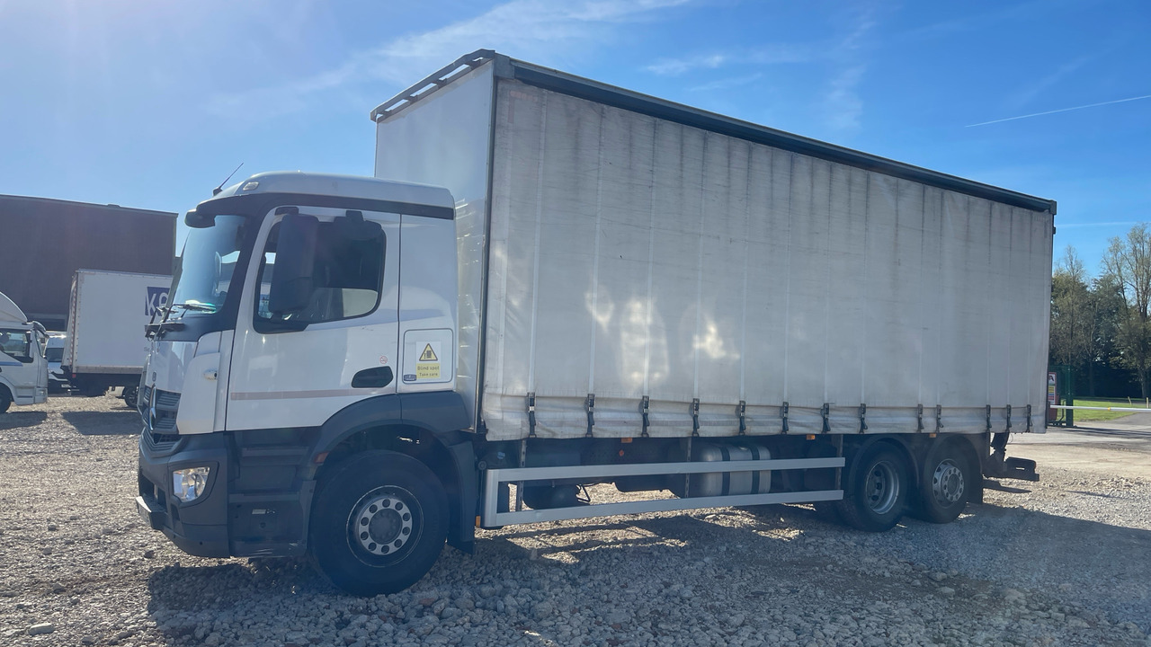Mercedes-Benz Antos - Truk dengan terpal samping: gambar 2 Mercedes-Benz Antos - Truk dengan terpal samping: gambar 2