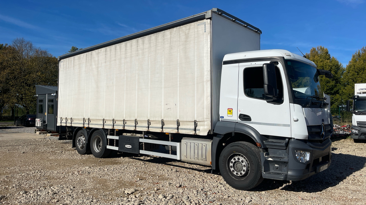 Mercedes-Benz Antos - Truk dengan terpal samping: gambar 1 Mercedes-Benz Antos - Truk dengan terpal samping: gambar 1