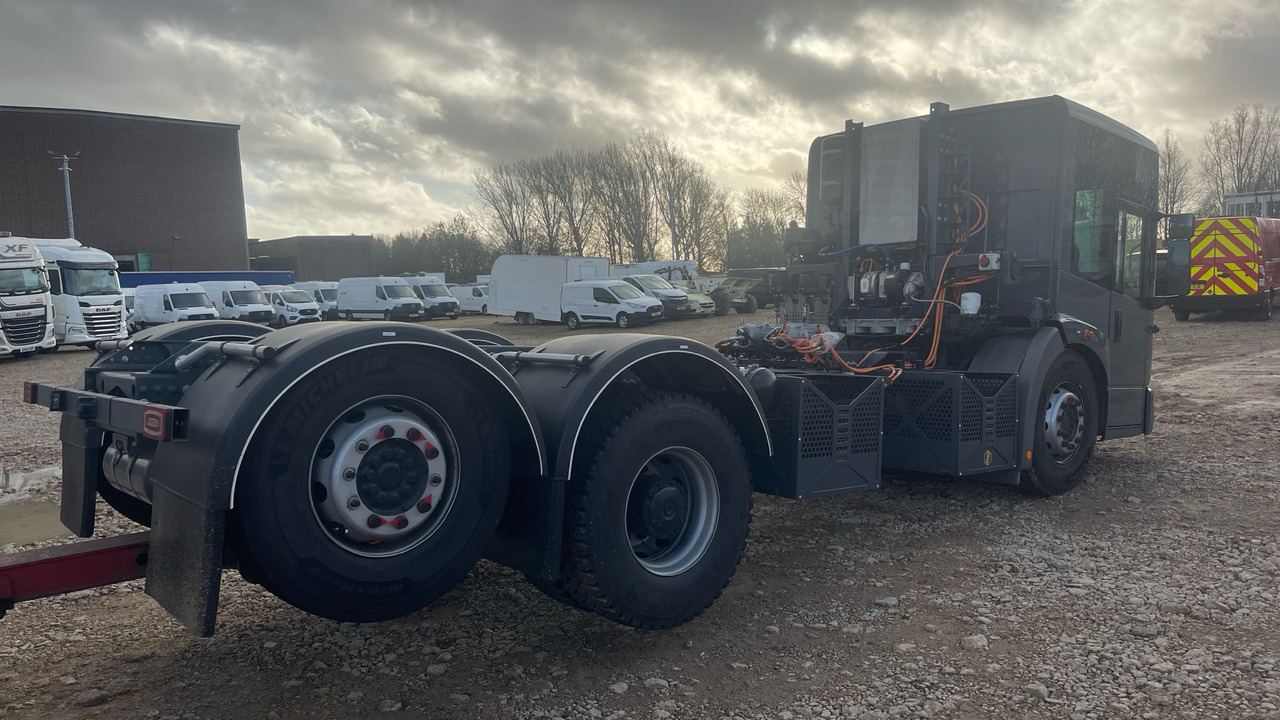 Mercedes-Benz Econic - Truk sasis: gambar 5 Mercedes-Benz Econic - Truk sasis: gambar 5