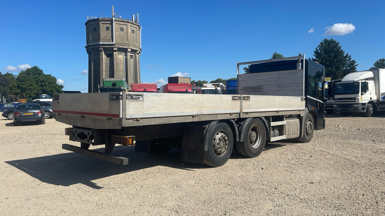 Mercedes-Benz Econic - Truk flatbed: gambar 4 Mercedes-Benz Econic - Truk flatbed: gambar 4