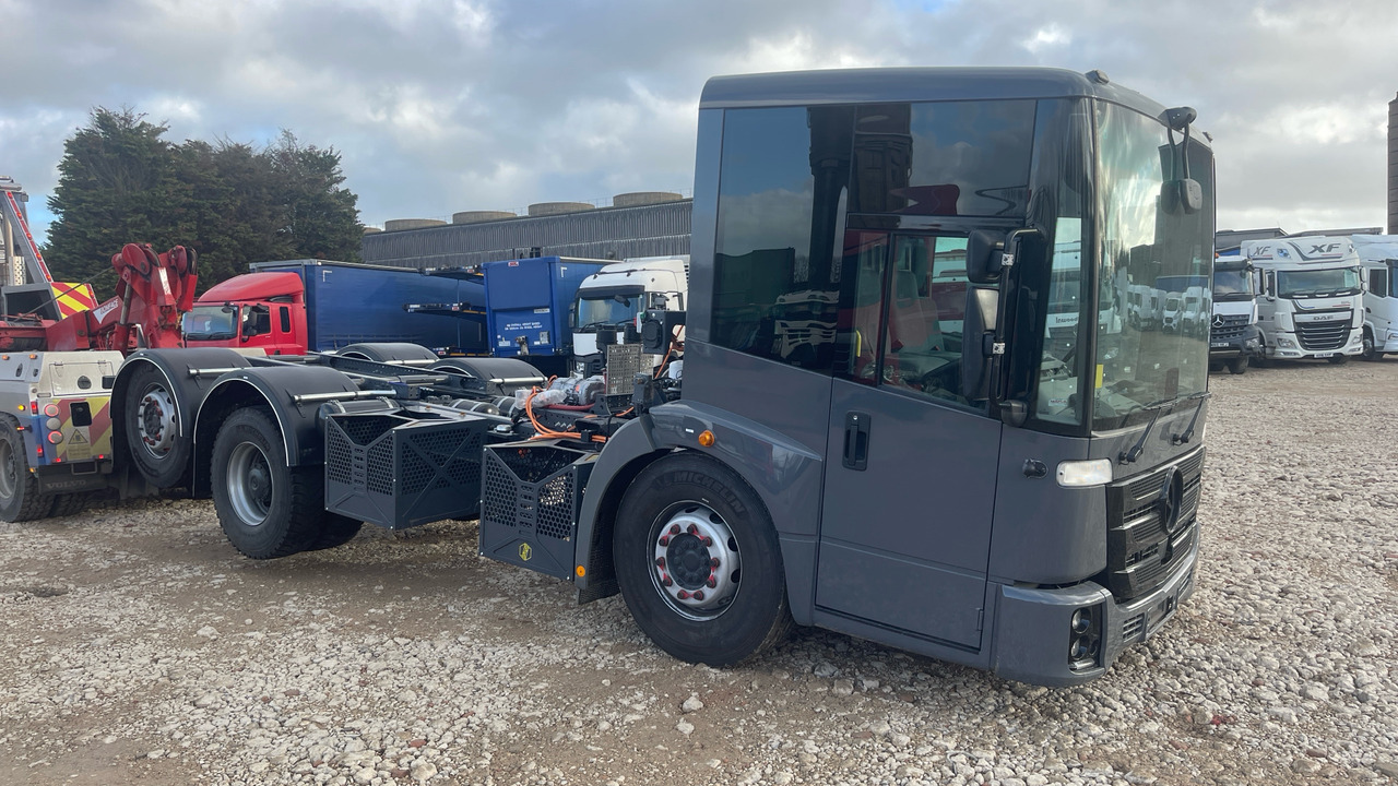 Mercedes-Benz Econic - Truk sasis: gambar 2 Mercedes-Benz Econic - Truk sasis: gambar 2