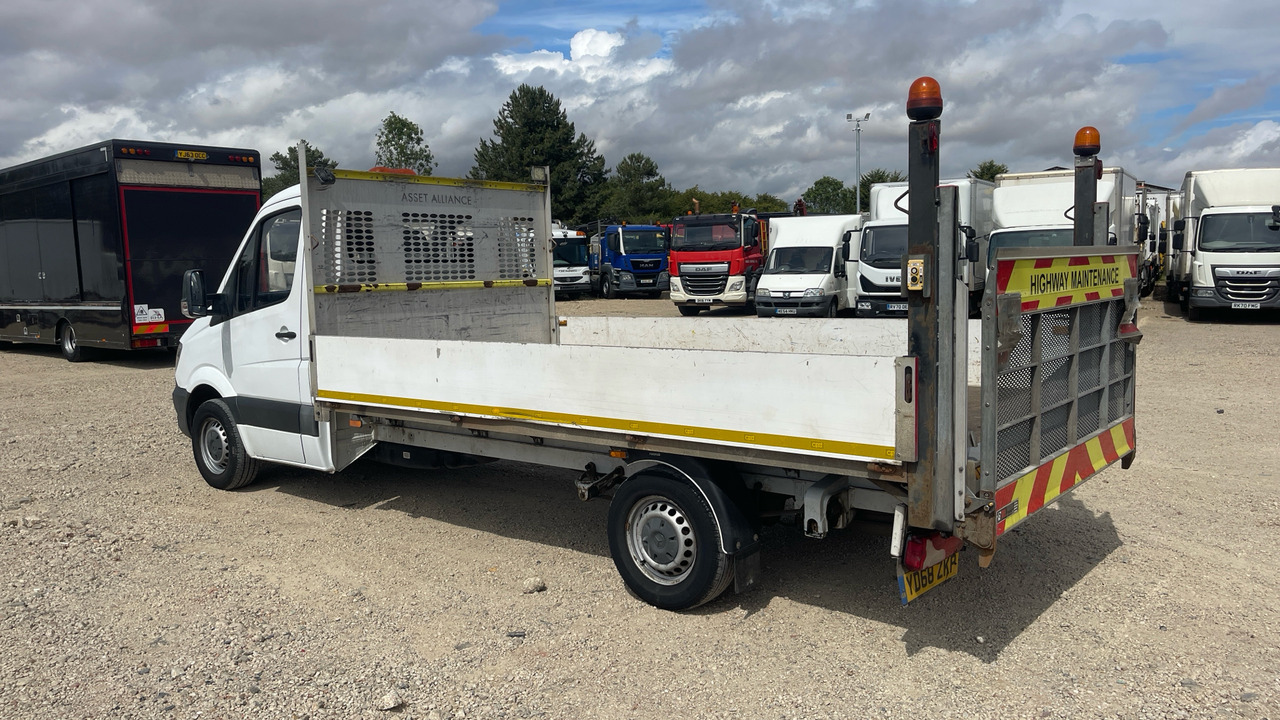 Mercedes-Benz Sprinter 314 CDI - Van flatbed: gambar 3 Mercedes-Benz Sprinter 314 CDI - Van flatbed: gambar 3