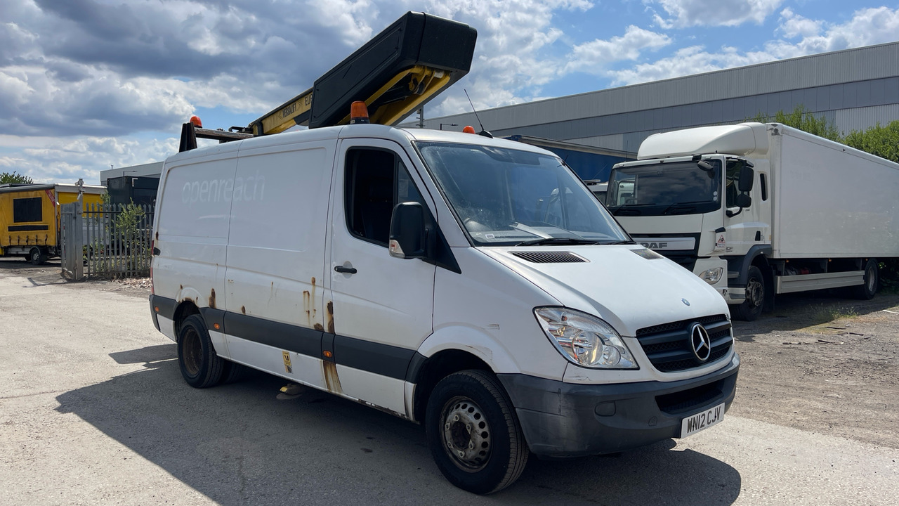 Mercedes-Benz Sprinter 513 CDI - Platform udara yang dipasang di truk: gambar 1 Mercedes-Benz Sprinter 513 CDI - Platform udara yang dipasang di truk: gambar 1