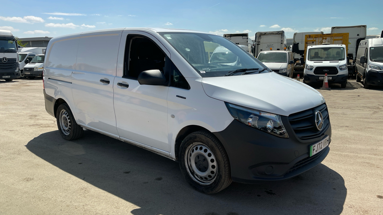Mercedes-Benz eVito 85KW Progressive - Van panel, Van listrik: gambar 1 Mercedes-Benz eVito 85KW Progressive - Van panel, Van listrik: gambar 1