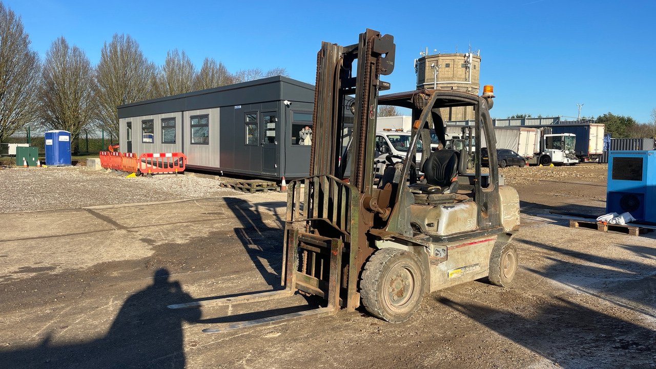 NISSAN G1D2A30Q - Forklift diesel: gambar 1 NISSAN G1D2A30Q - Forklift diesel: gambar 1