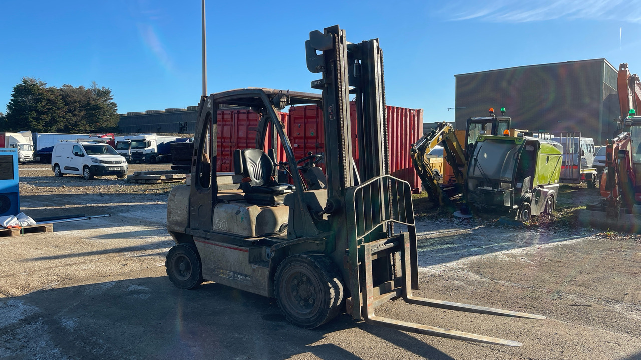 NISSAN G1D2A30Q - Forklift diesel: gambar 2 NISSAN G1D2A30Q - Forklift diesel: gambar 2