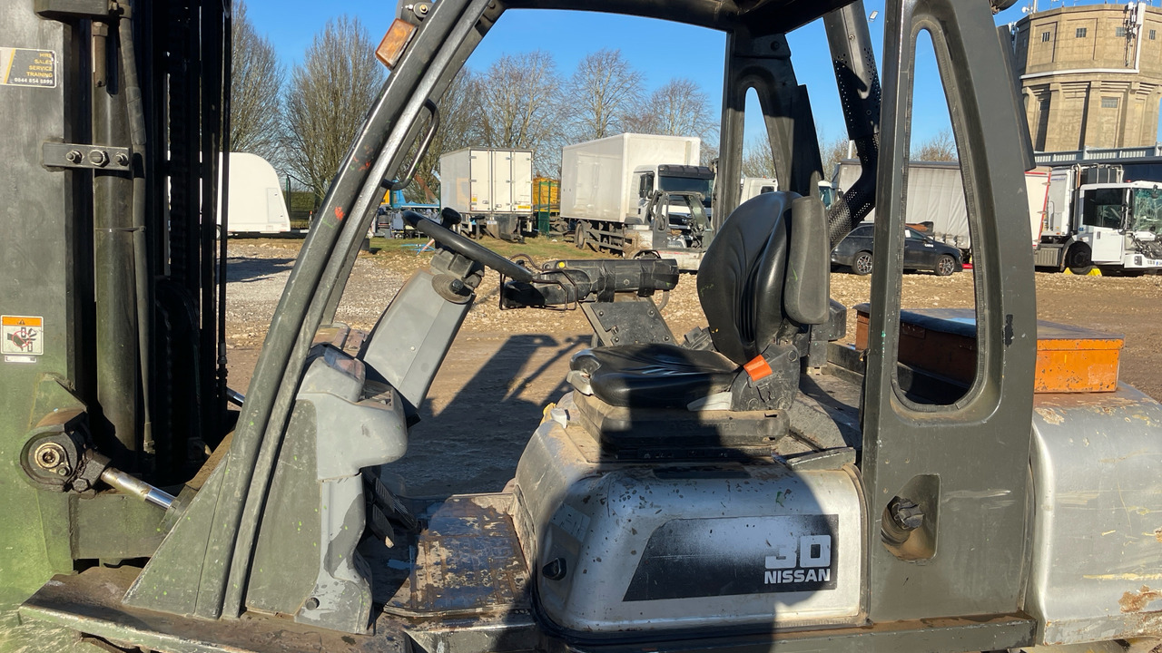 NISSAN YG1D2A300 - Forklift diesel: gambar 5 NISSAN YG1D2A300 - Forklift diesel: gambar 5