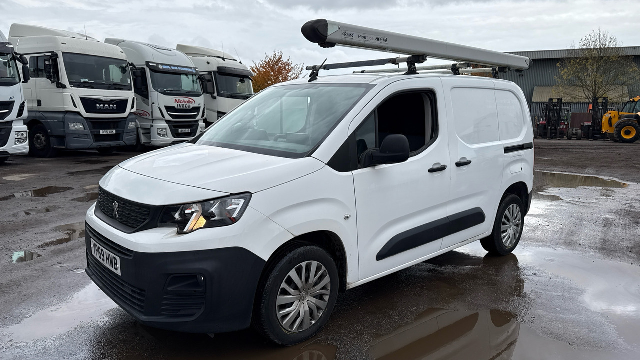 PEUGEOT PARTNER 1000 1.5 BlueHDi 100PS - Van kecil: gambar 2 PEUGEOT PARTNER 1000 1.5 BlueHDi 100PS - Van kecil: gambar 2