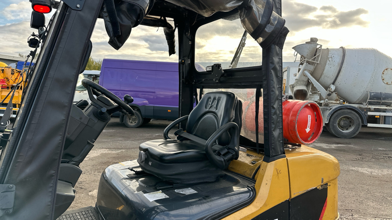 CATERPILLAR GP35N - Peralatan lainnya: gambar 5 CATERPILLAR GP35N - Peralatan lainnya: gambar 5