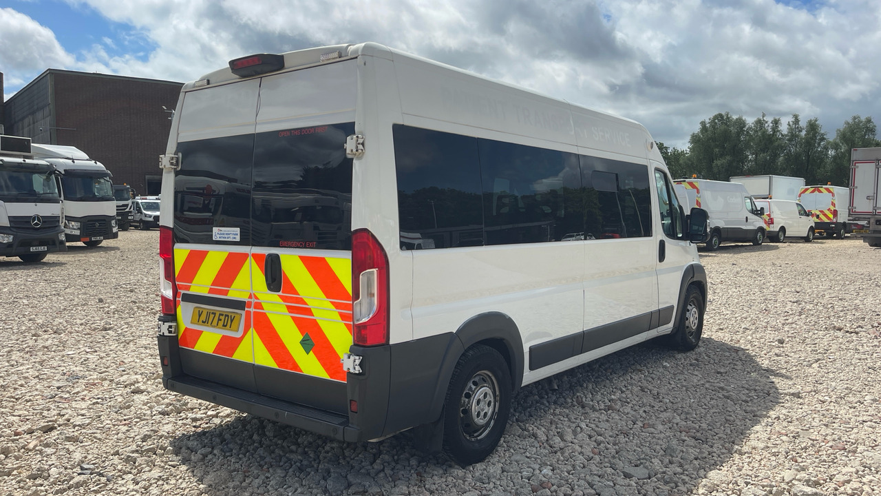 Peugeot Boxer 2.0 BLUE HDI 130PS - Ambulans: gambar 4 Peugeot Boxer 2.0 BLUE HDI 130PS - Ambulans: gambar 4