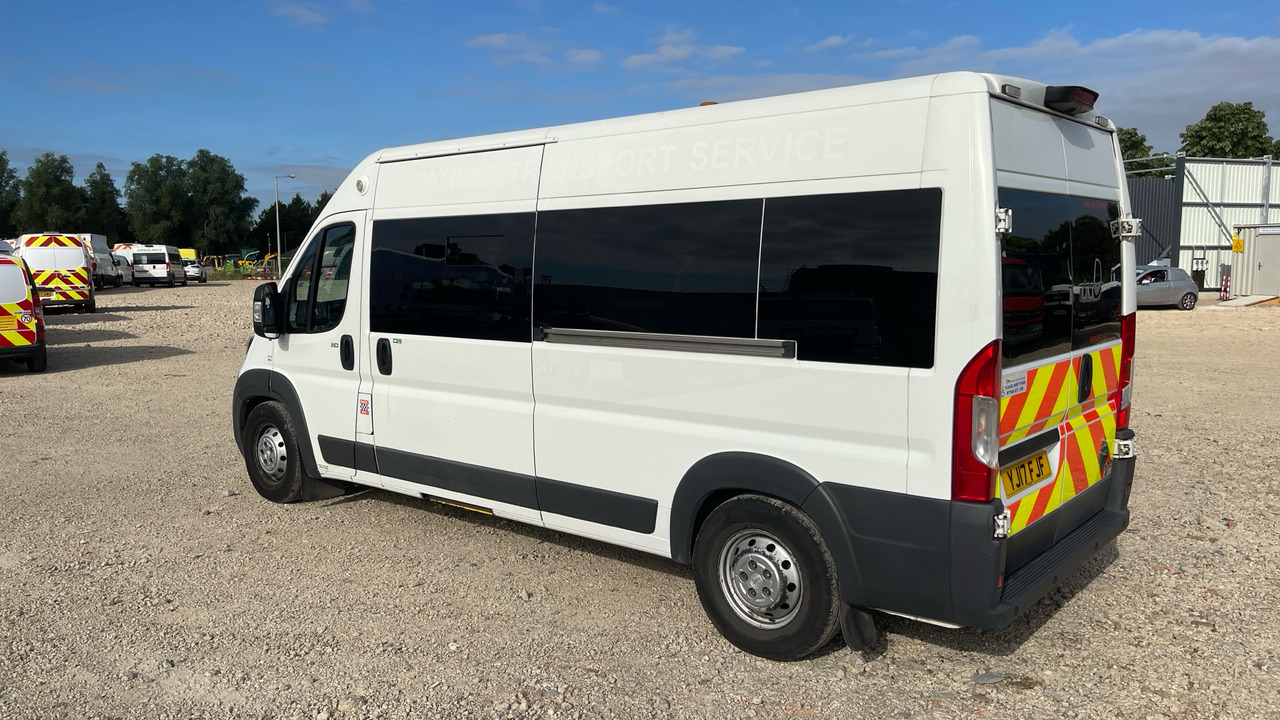 Peugeot Boxer 2.0 BLUE HDI 130PS - Ambulans: gambar 3 Peugeot Boxer 2.0 BLUE HDI 130PS - Ambulans: gambar 3