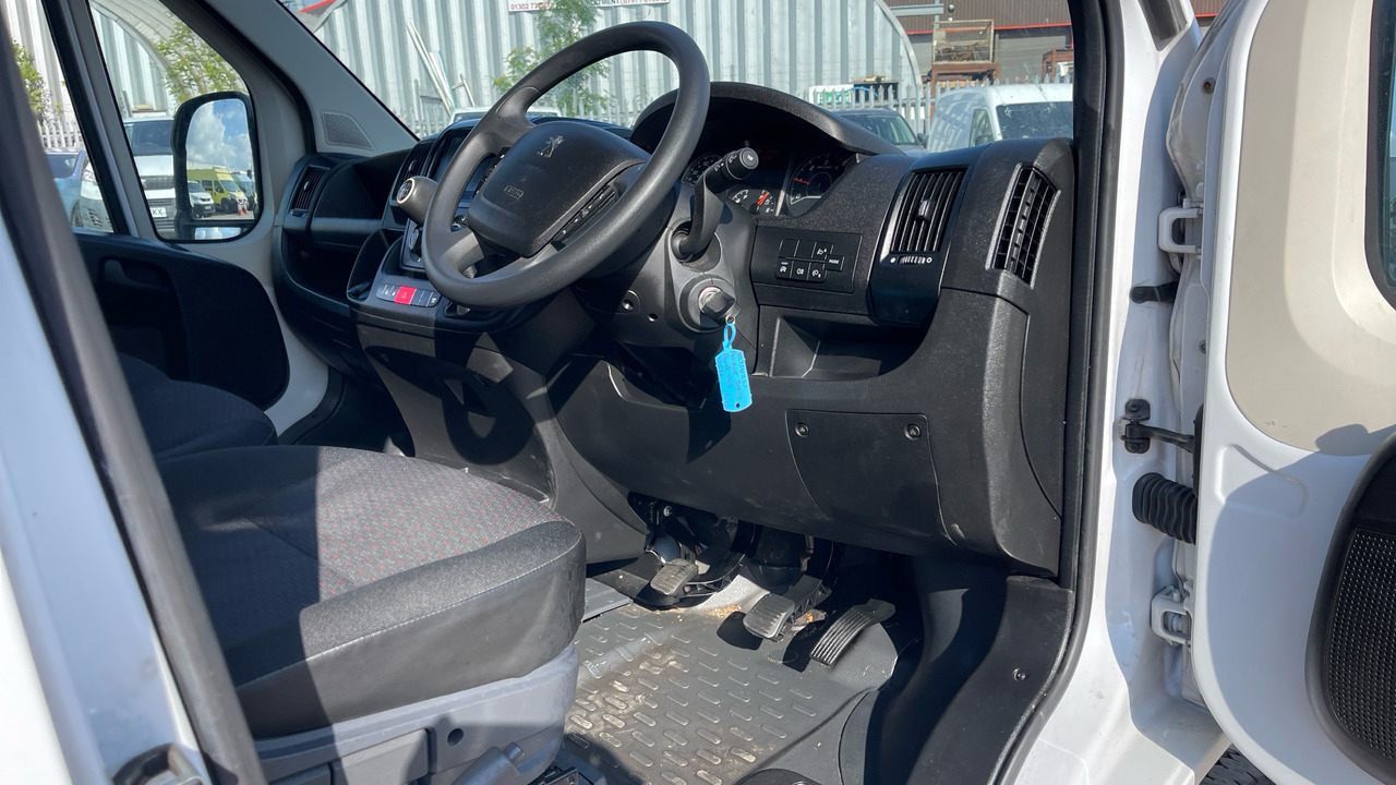 Peugeot Boxer 335 2.2 BLUEHDI PROFESSIONAL 140PS - Van panel: gambar 5 Peugeot Boxer 335 2.2 BLUEHDI PROFESSIONAL 140PS - Van panel: gambar 5