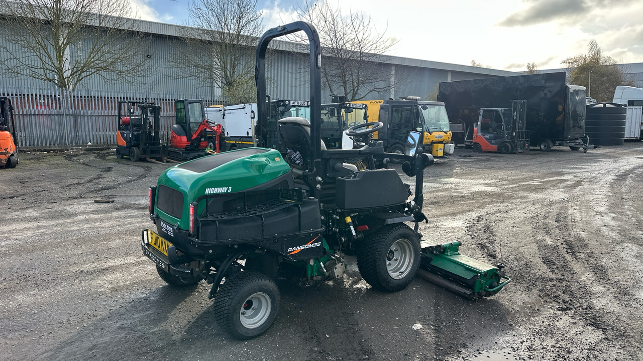 RANSOMES HIGHWAY 3 - Mesin pemotong rumput: gambar 4 RANSOMES HIGHWAY 3 - Mesin pemotong rumput: gambar 4