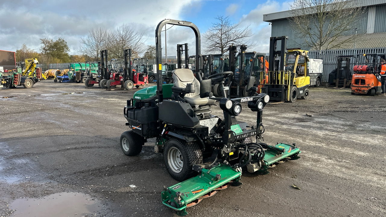 RANSOMES HIGHWAY 3 - Mesin pemotong rumput: gambar 1 RANSOMES HIGHWAY 3 - Mesin pemotong rumput: gambar 1