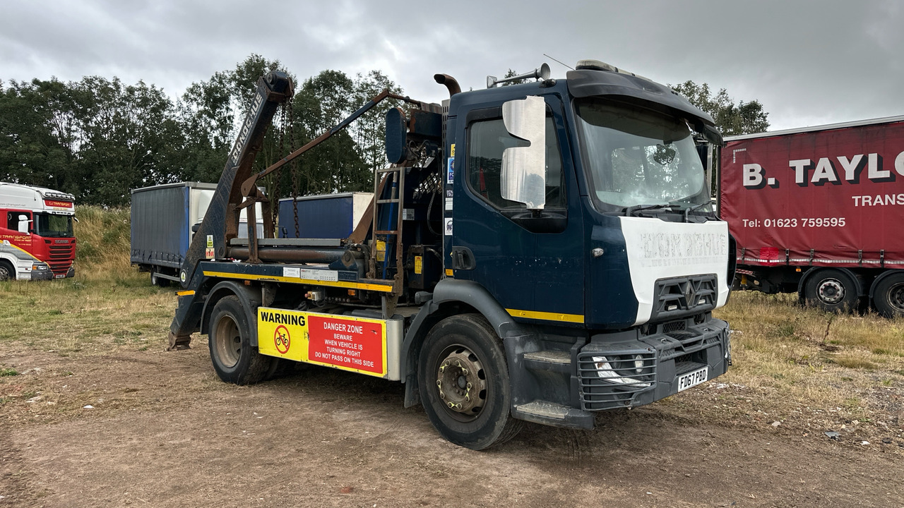 RENAULT D 18 - Truk skip loader: gambar 1 RENAULT D 18 - Truk skip loader: gambar 1