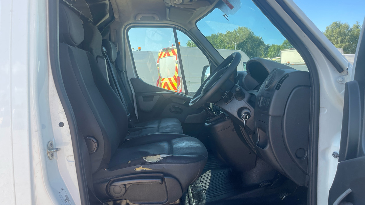 RENAULT MASTER 35 2.3 DCI 130PS - Van berpendingin: gambar 5 RENAULT MASTER 35 2.3 DCI 130PS - Van berpendingin: gambar 5