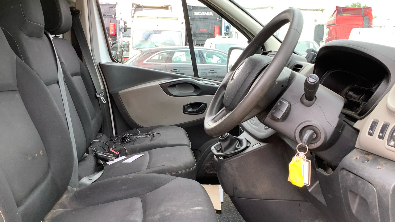 RENAULT TRAFIC SL27 ENERGY DCI125PS - Van kecil: gambar 5 RENAULT TRAFIC SL27 ENERGY DCI125PS - Van kecil: gambar 5