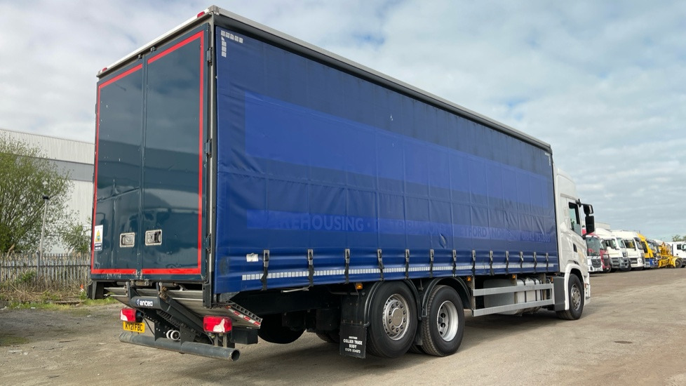 SCANIA G 320 EURO 6 - Truk dengan terpal samping: gambar 4 SCANIA G 320 EURO 6 - Truk dengan terpal samping: gambar 4